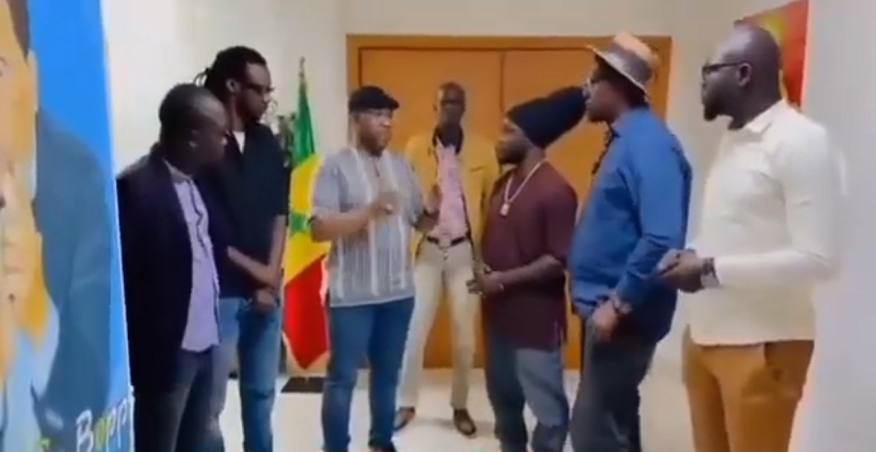 Report présidentielle : Bougane Guèye Dany reçoit des leaders du mouvement « Y’en A Marre » (Vidéo)