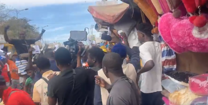 « HLM : Une foule immense accompagne les leaders de la coalition « Diomaye Président » … »(Vidéo)