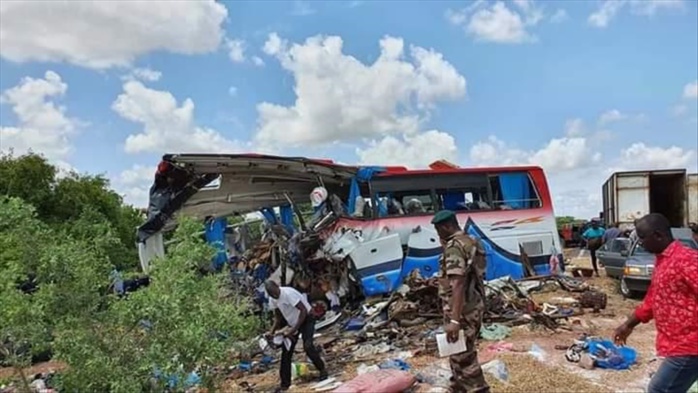 Terrible accident au Mali : Un car chute d’un pont et fait plus de 30 morts