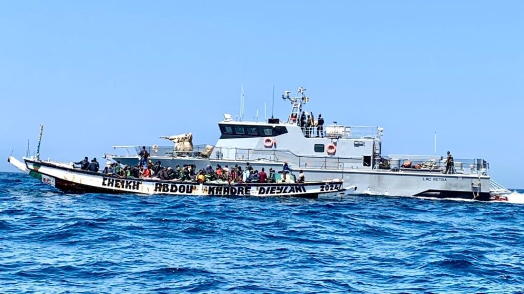 Emigration clandestine Une pirogue avec 85 personnes à bord