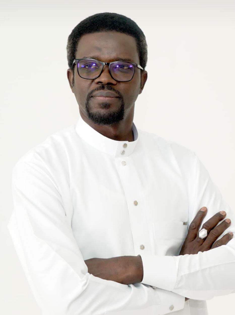 Ce que je pense du report de la Présidentielle… (Papa Momar NGOM)*