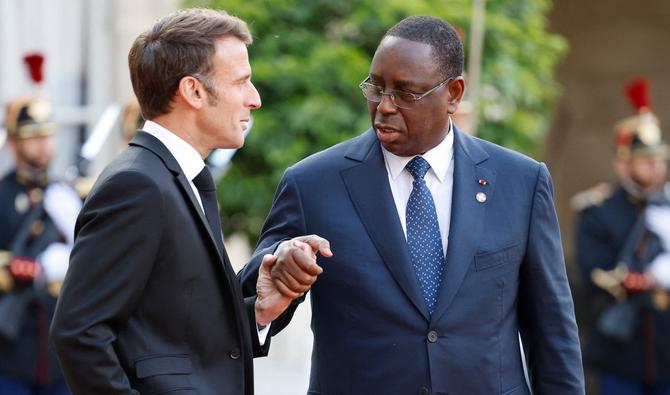 Strategic Meeting Between Macron and Sall: Bilateral Relations and Regional Security on the Agenda