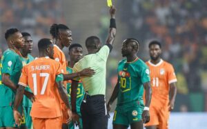 Sénégal vs Côte d’Ivoire : L’arbitre gabonais Pierre Ghislain Atcho sanctionné par la CAF