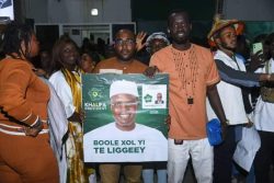 (11) Photos: Khalifa Sall suscite un engouement populaire à Dakar