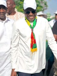 (11) Photos: Khalifa Sall suscite un engouement populaire à Dakar
