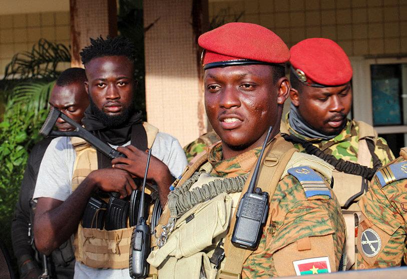 Arrestation d’un militaire burkinabè en Côte d’Ivoire: tension à la frontière