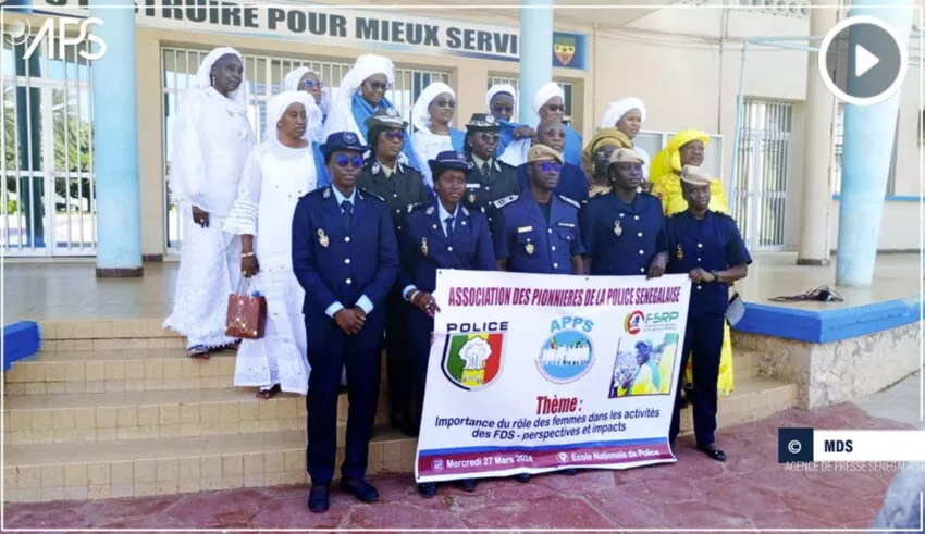 Au Sénégal, l’association des pionnières de la police œuvre pour le mentorat des jeunes policières