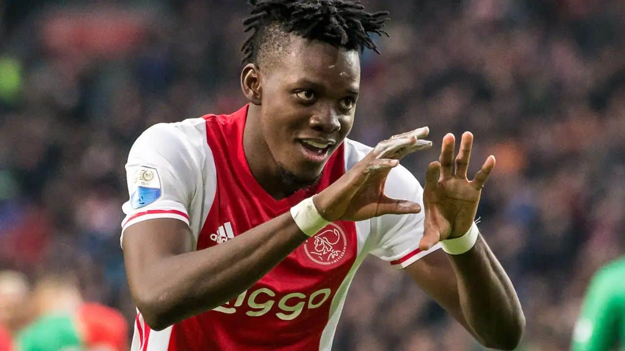 Bertrand Traoré exprime sa reconnaissance pour Aston Villa et évoque ses meilleurs souvenirs à l’Ajax