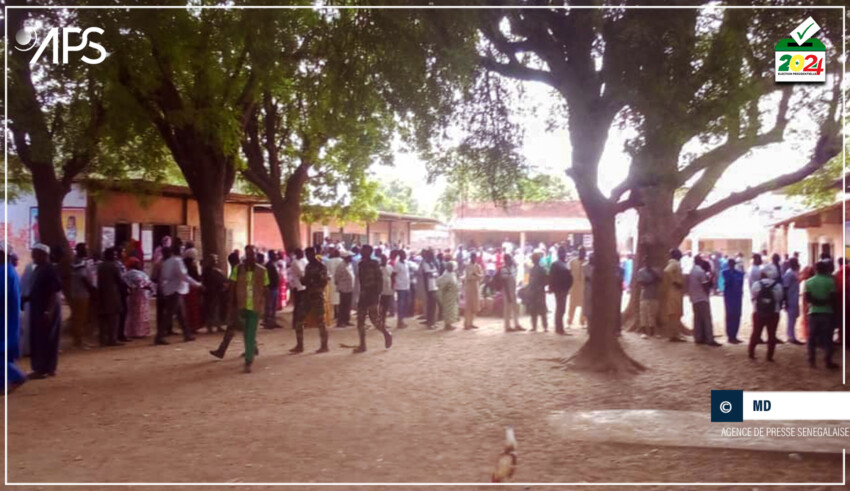 Forte affluence et vote dans le calme à Kolda pour les élections sénégalaises