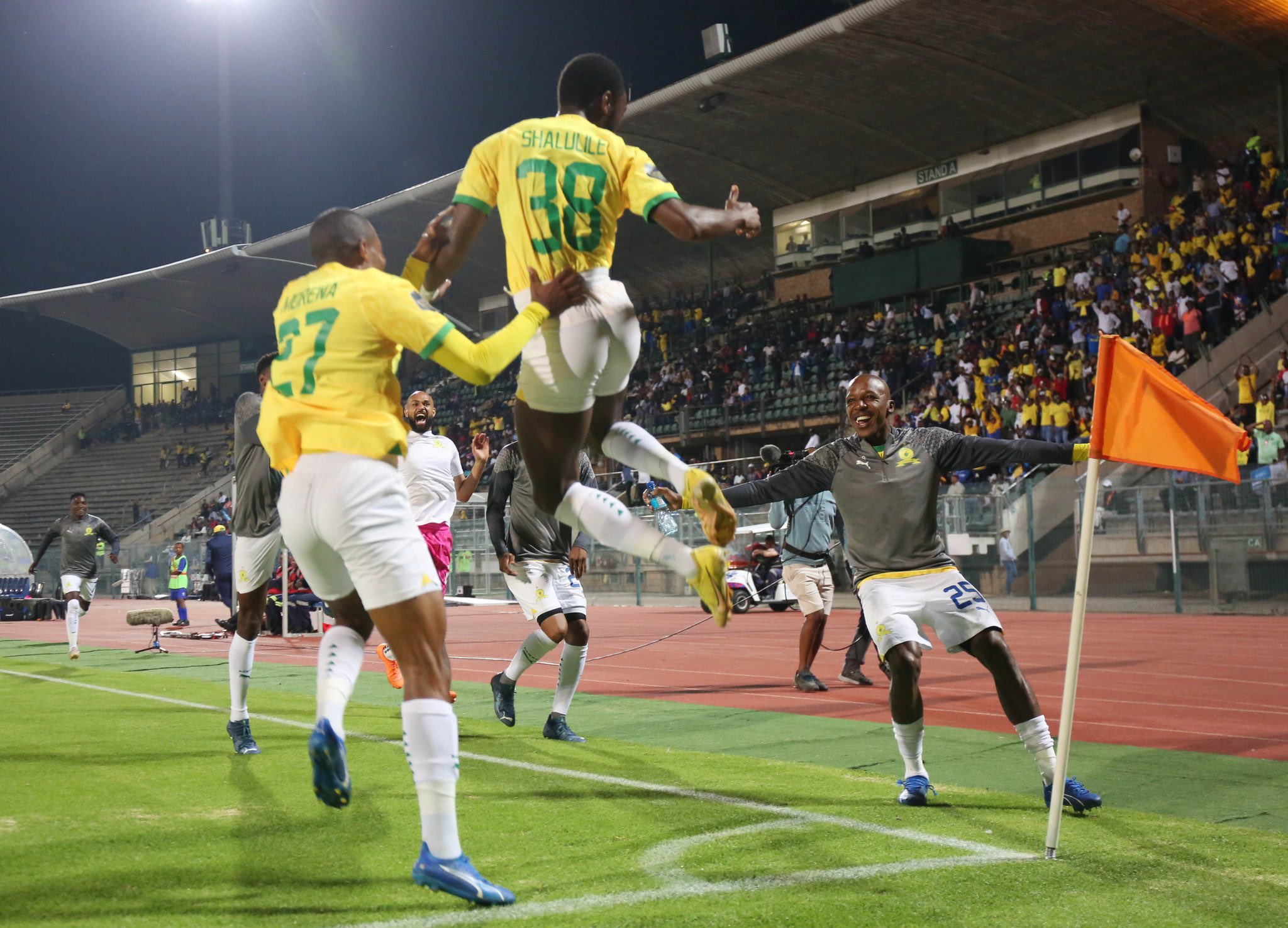 Ligue des champions CAF Sundowns coiffe Mazembe à la première place