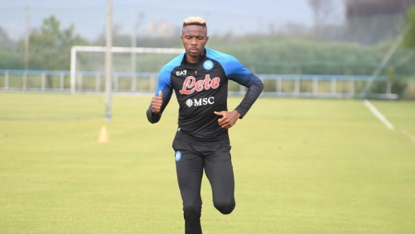 Naples sans Osimhen face à l’Atalanta : le point sur la blessure du Nigérian