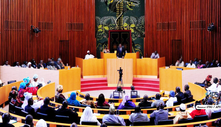 Pour bénéficier de l’immunité parlementaire, d’ex-ministres de Macky veulent retrouver leur siège de député