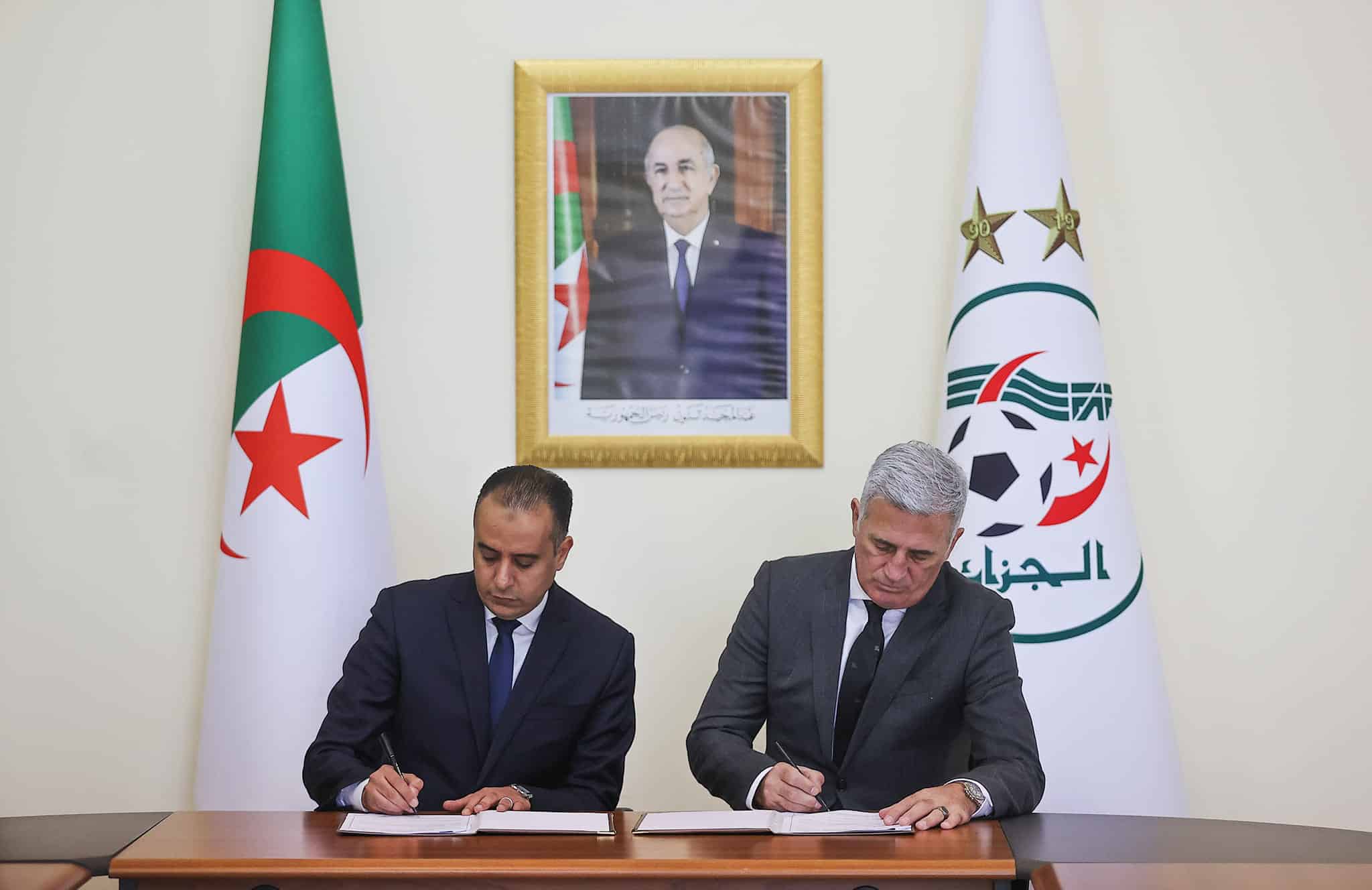 Vidéo: Vladimir Petkovic, nouveau sélectionneur de l’Algérie, signe jusqu’en 2026