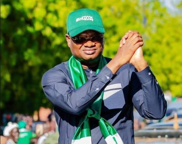 Présidentielle 2024: Le candidat Aliou Mamadou Dia envoie un message à Bassirou Diomaye Faye et prie pour lui