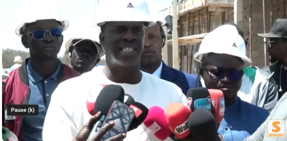 Logement social : Visite du Dg de Lonase  à la cité Malikiya (Senego Tv)