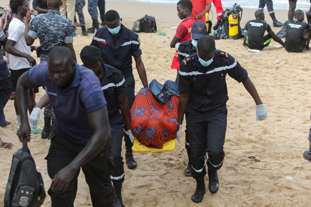 Barça Walla Barsakh : Deux pirogues échouent au  Maroc, au moins deux morts