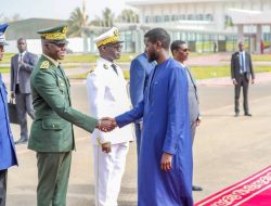 (3) Photos - Le Président sénégalais en visite de travail et d’amitié en Guinée-Bissau