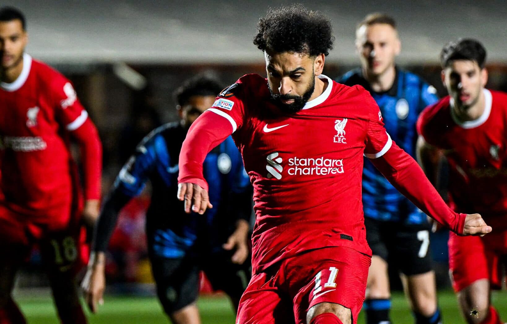 Liverpool éliminé malgré la victoire, Salah marque mais ce n’est pas suffisant