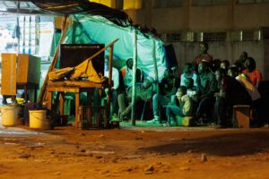 Lumières sur l’Avenir : 300 Millions d’Africains Bientôt Connectés au Réseau Électrique