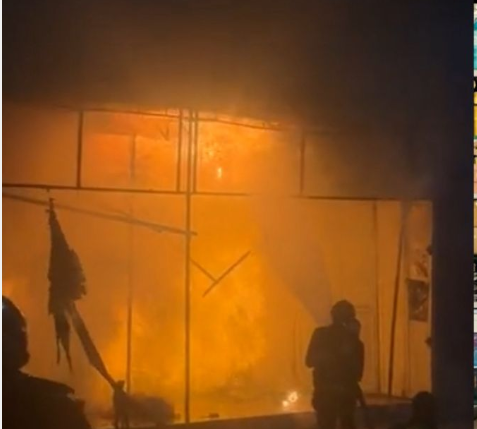 Castor: un incendie ravage une boutique.. (vidéo)