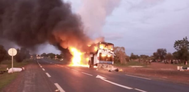 Daaka: Un bus prend feu, les passagers…