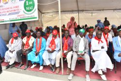 (2) Photos - Fête du Travail au Sénégal: Forte mobilisation lors du défilé syndical à Dakar, 1er mai 2024