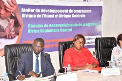 (2) Photos - Ouverture à Dakar de l