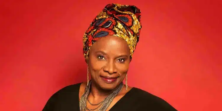 Angélique Kidjo et Beyoncé parmi les nouvelles entrées du Larousse 2025
