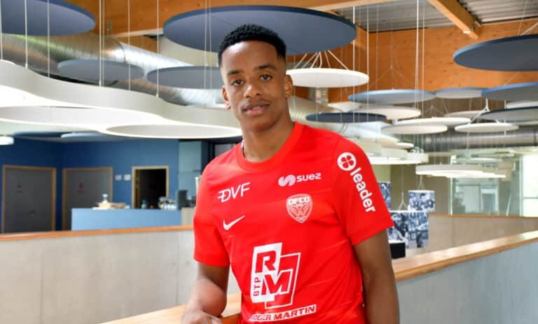 Ben-Chayeel Hamada signe son premier contrat professionnel avec Dijon FC jusqu’en 2026