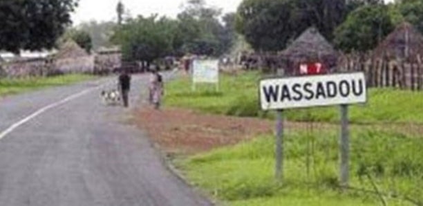 Crise à la mairie de Wassadou : Trois adjoints scellent les portes pour protester contre l’exclusion par le maire