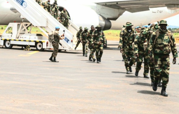 Déploiement de 153 soldats sénégalais en Guinée-Bissau pour stabiliser le pays après un coup d’État avorté