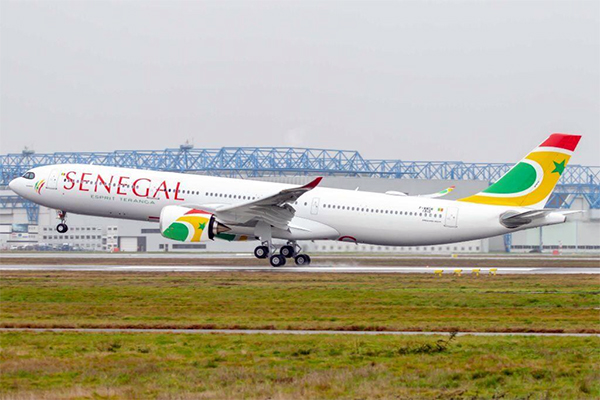 Des passagers d’Air Sénégal bloqués à New York après une panne sur la piste de JFK depuis lundi