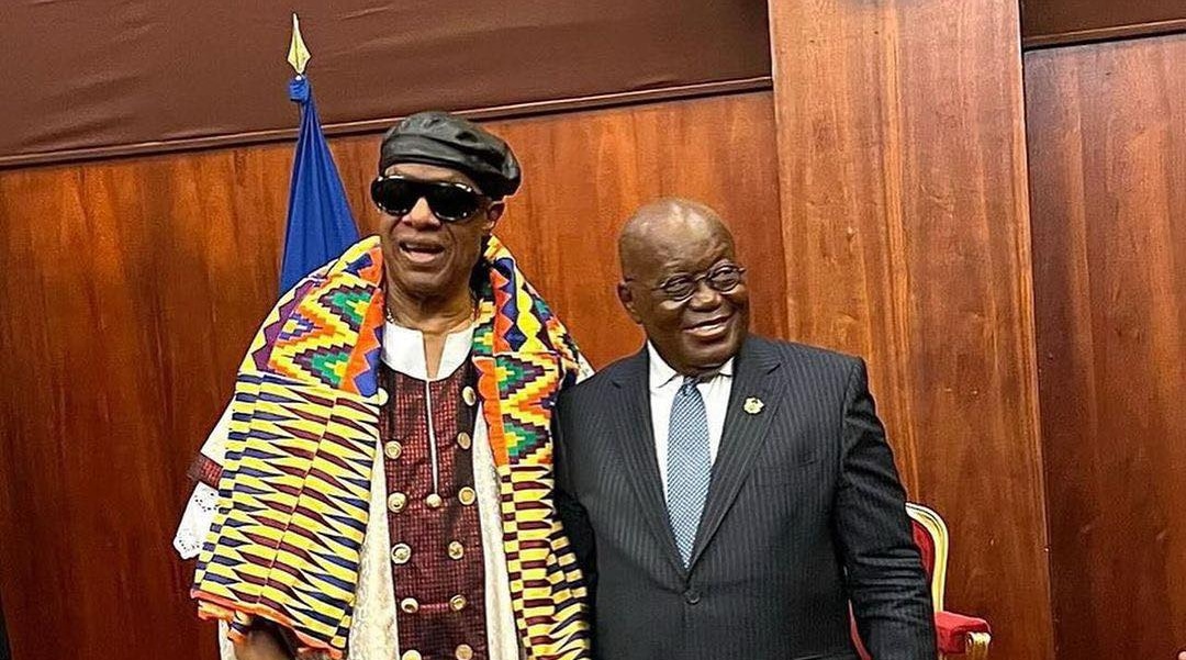 Ghana : Stevie Wonder obtient la nationalité lors de son voyage pour ses racines africaines