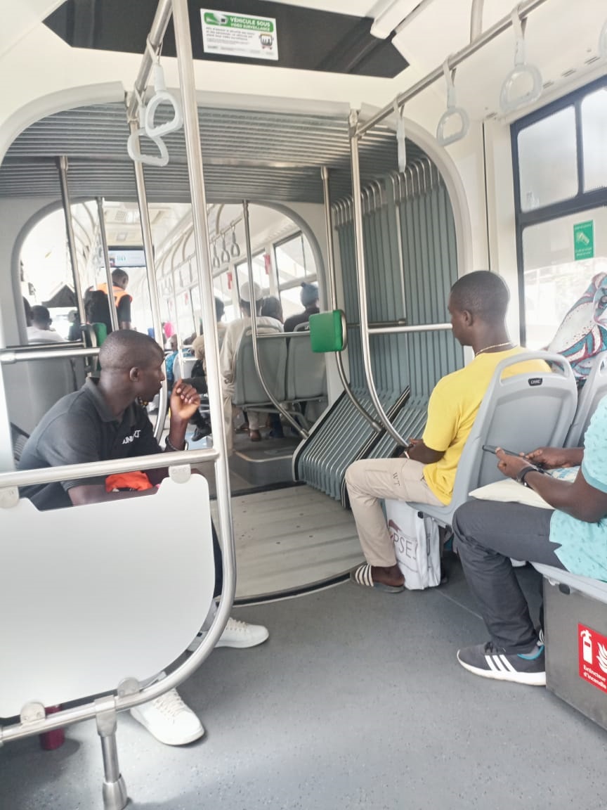 Inauguration du Bus Rapid Transit à Dakar: un nouveau moyen de transport entre Guédiawaye et le centre-ville lancé hier