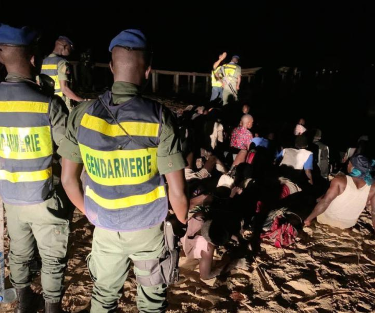 Interception d’une pirogue avec 252 personnes à bord près de Dakar