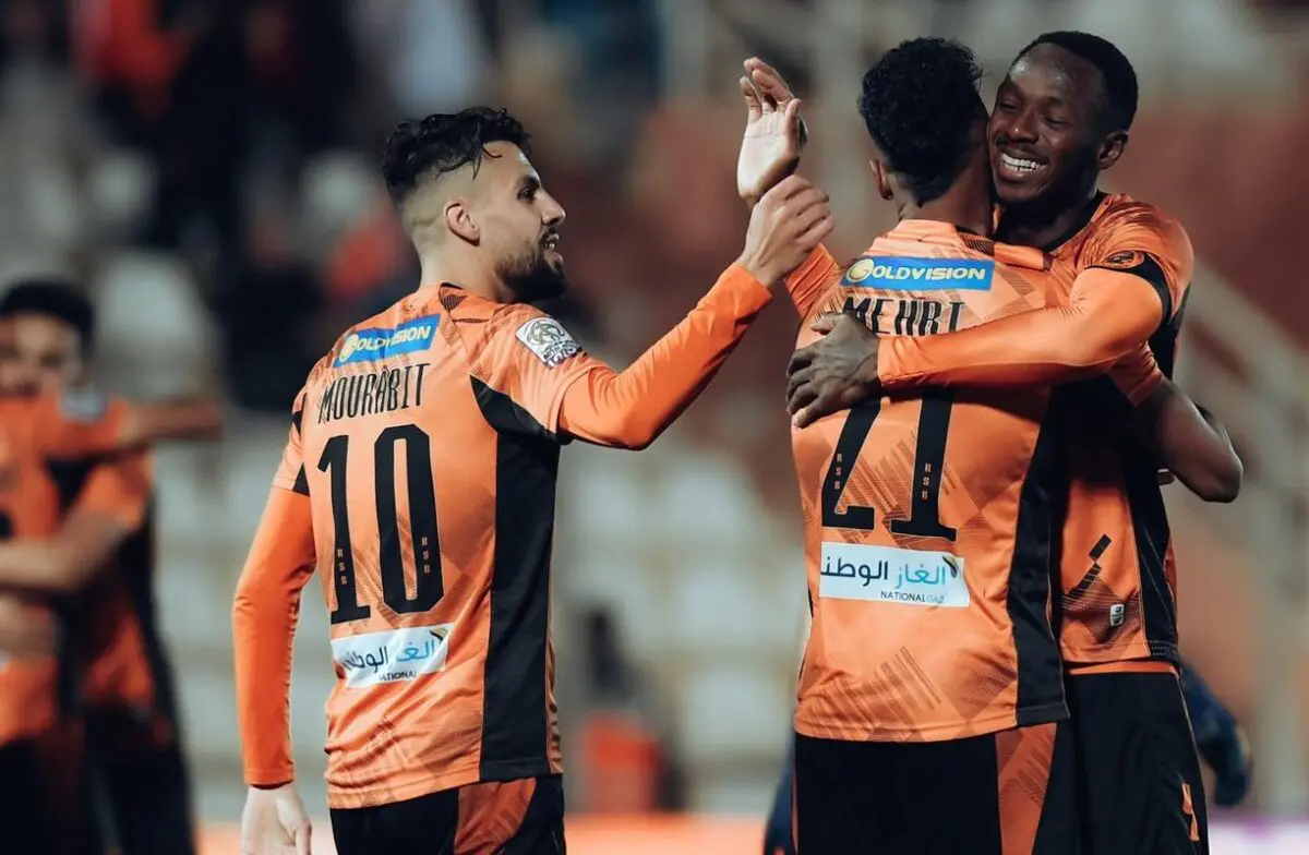 La RS Berkane s’impose 2-1 contre Zamalek lors de la finale aller de la Coupe de la Confédération à Berkane