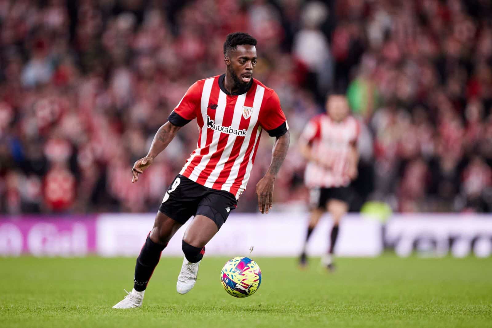 L’attaquant ghanéen de l’Athletic Bilbao, Iñaki Williams, se débarrasse d’un éclat de verre resté dans son pied pendant deux ans