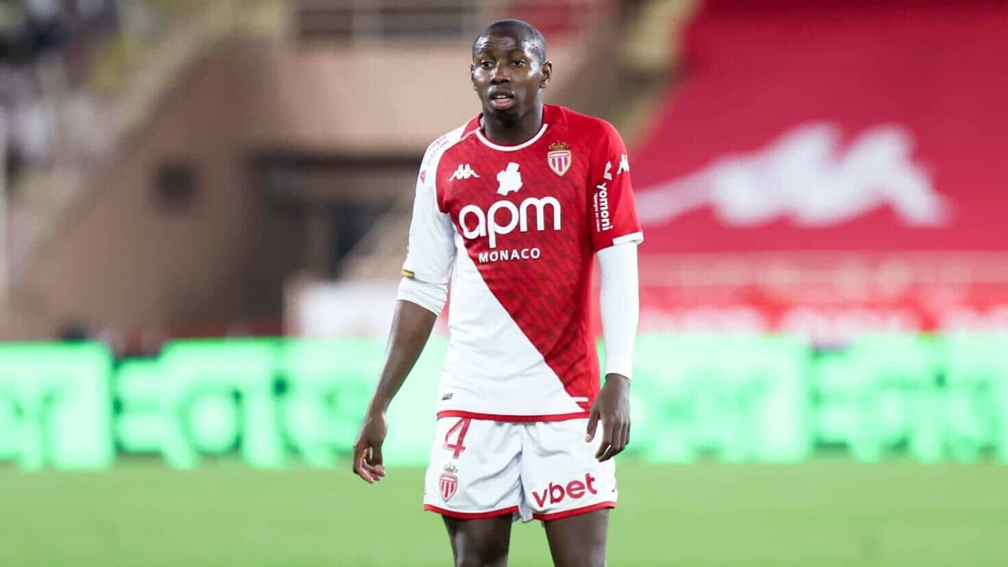 Mohamed Camara dissimule un logo de lutte contre l’homophobie lors de AS Monaco contre FC Nantes