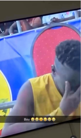 Les larmes du lutteur de la jeunesse Bou Siteu après sa défaite (vidéo)