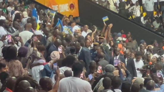 Match AS Douanes Vs APR (Rwanda) : Bassirou Diomaye Faye ovationné à Dakar Arena (Vidéo)