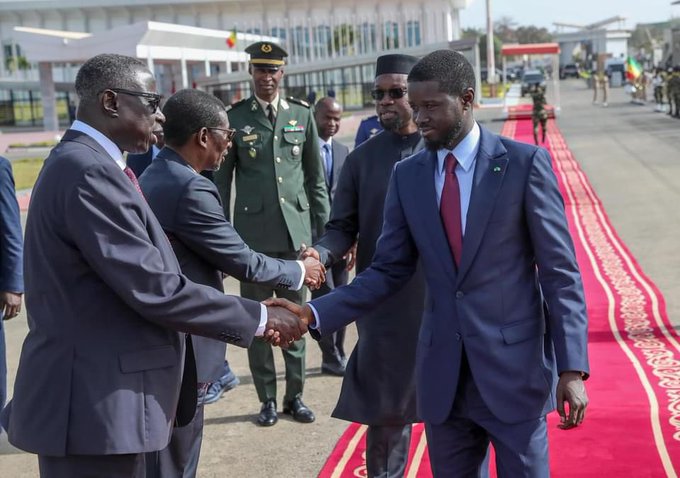 Bassirou Diomaye Faye allège son dispositif protocolaire : Mamadou Lamine Diallo félicite le chef de l’État