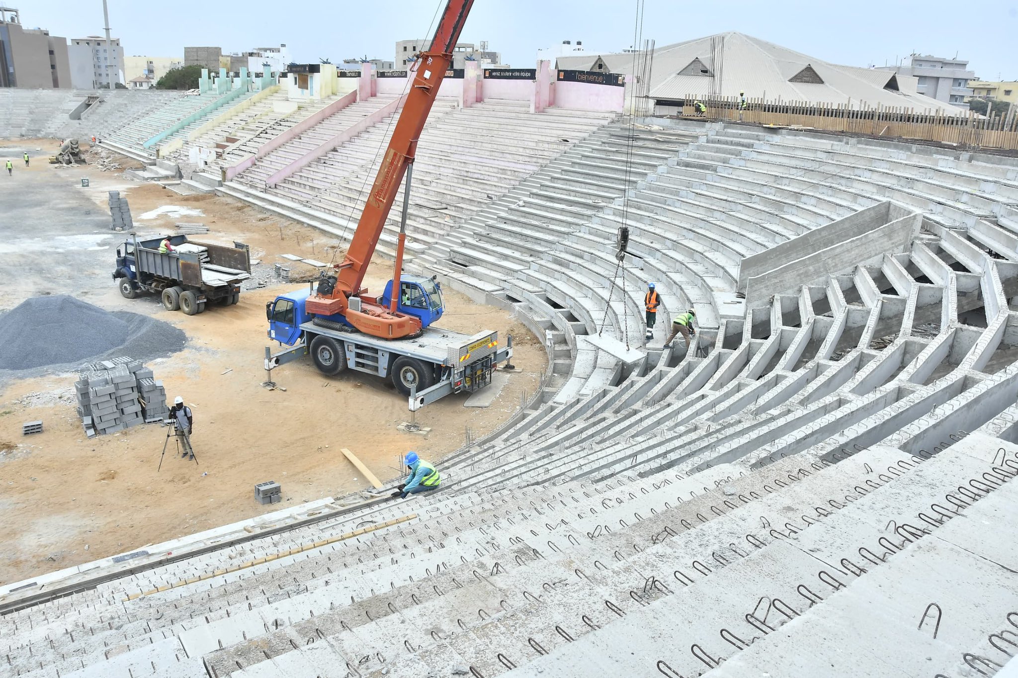 Réhabilitation du Stade Demba Diop : Augustin Senghor évalue l’état d’avancement (Photos)