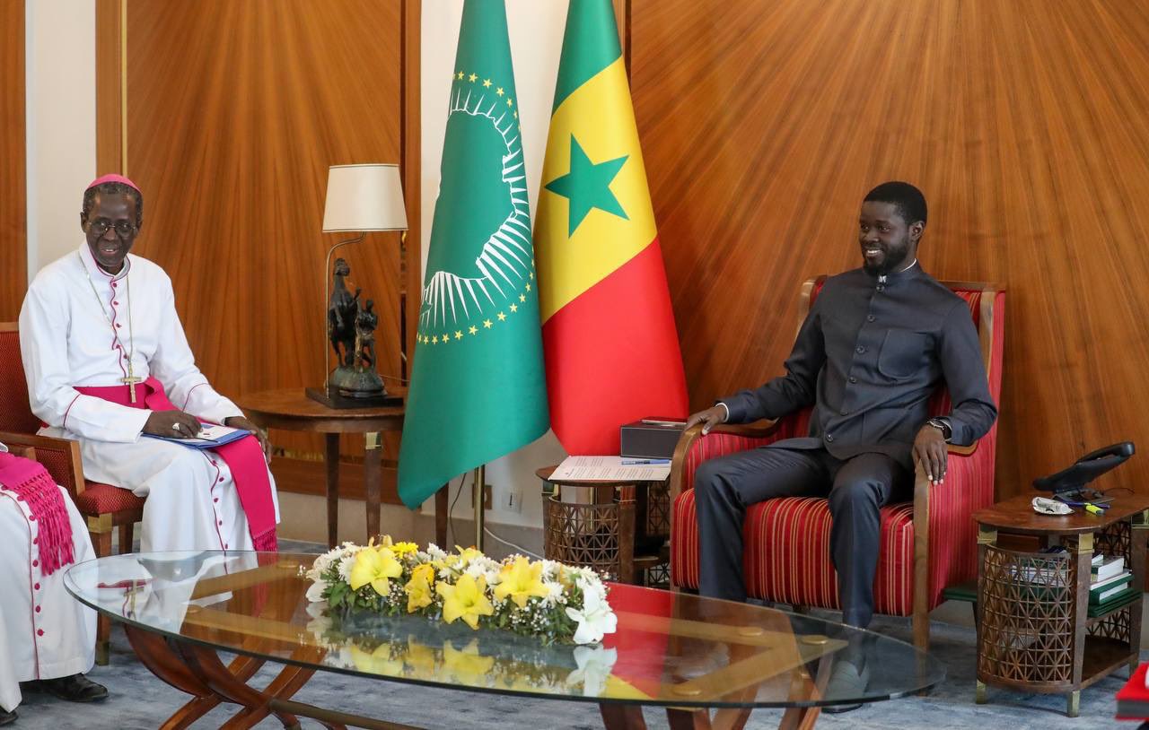 Palais : Le Pr. Diomaye Faye a reçu les Evêques du Sénégal (photos)