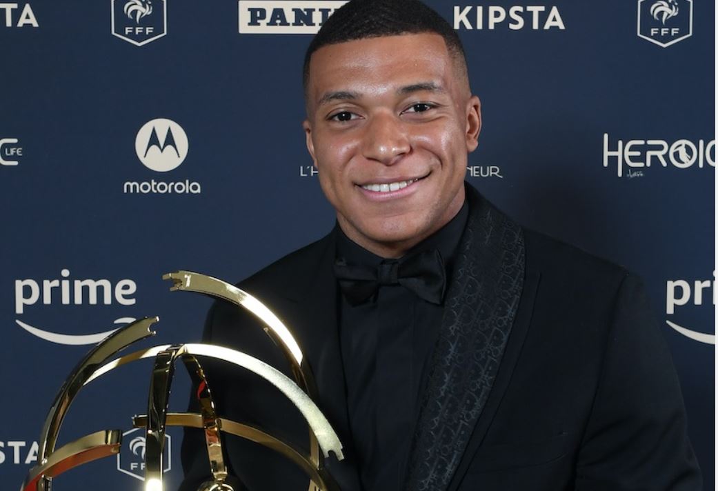 Foot: Kylian Mbappé élu meilleur joueur de Ligue 1 pour la cinquième fois