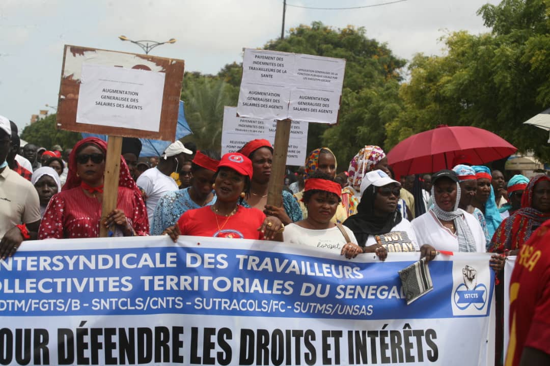 Grève dans les collectivités territoriales : Aminata Mbengue Ndiaye entre en danse pour la médiation…