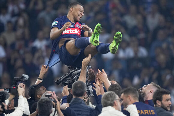 Foot : Le PSG remporte sa 15e Coupe de France, pour la dernière de Mbappé