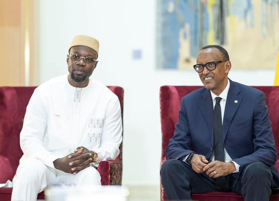 Rwanda : Paul Kagame a prêté serment pour un 4e mandat en présence de Ousmane Sonko