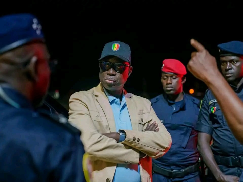 Dakar-Guédiawaye : Une ronde nocturne dans des zones sensibles du ministre de l’intérieur…