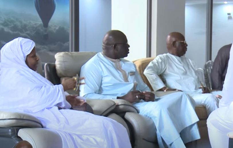 Les condoléances de Yekini chez Gaston Mbengue… (vidéo)