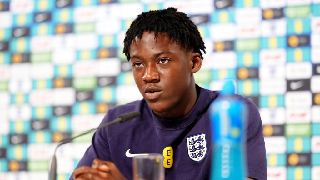 Angleterre : Kobbie Mainoo s’engage pour les Three Lions malgré ses racines ghanéennes